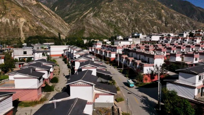 科技破解民生难题九识无人车助力构建智慧物流新生态(图1)