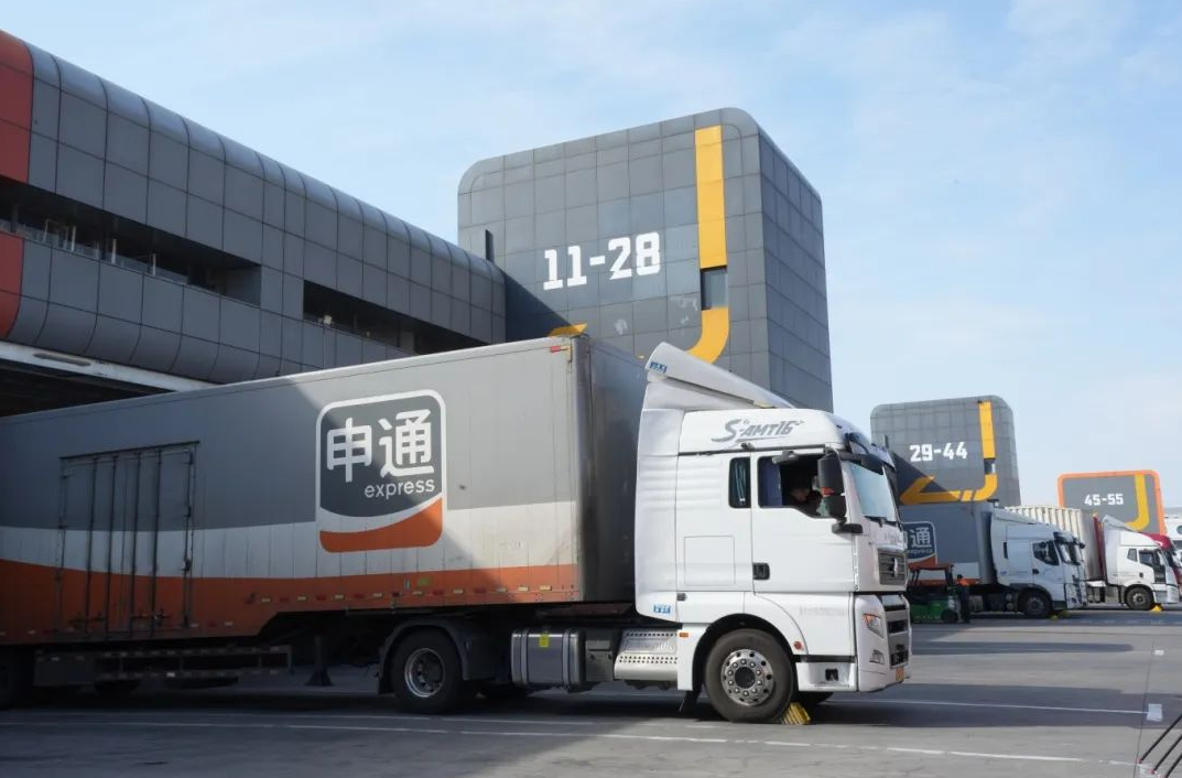 BWIN年内实现2000台无人车的投运 申通快递与菜鸟无人车达成战略合作协议(图4)