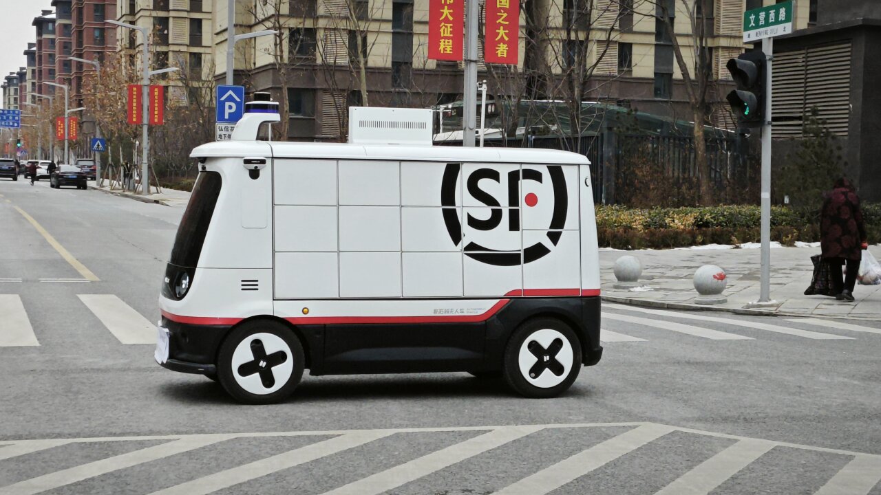 全球第一九识无人车 打造智能城配物流新标杆(图1)