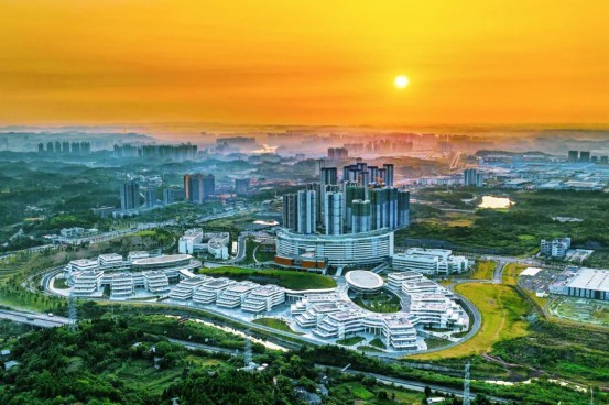 BWIN五年同城化进阶从“四市协同”到万亿产业共同体的跨越 万千气象看成都(图4)