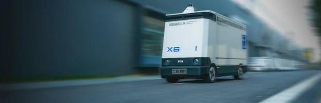 他用送快递的手造出全球第一无人车(图2)