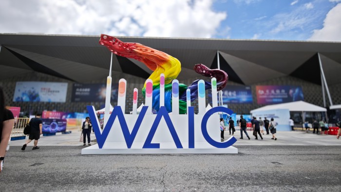 亮相WAIC！九识智能新款Z5首秀重新定义城配效率必赢网址(图1)