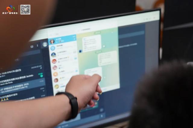 破门而入！武汉警方抓获32名“白富美”！(图3)