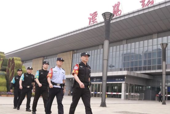 必赢中国科技赋能+全警守护常州公安筑牢端午假期安全防线(图6)