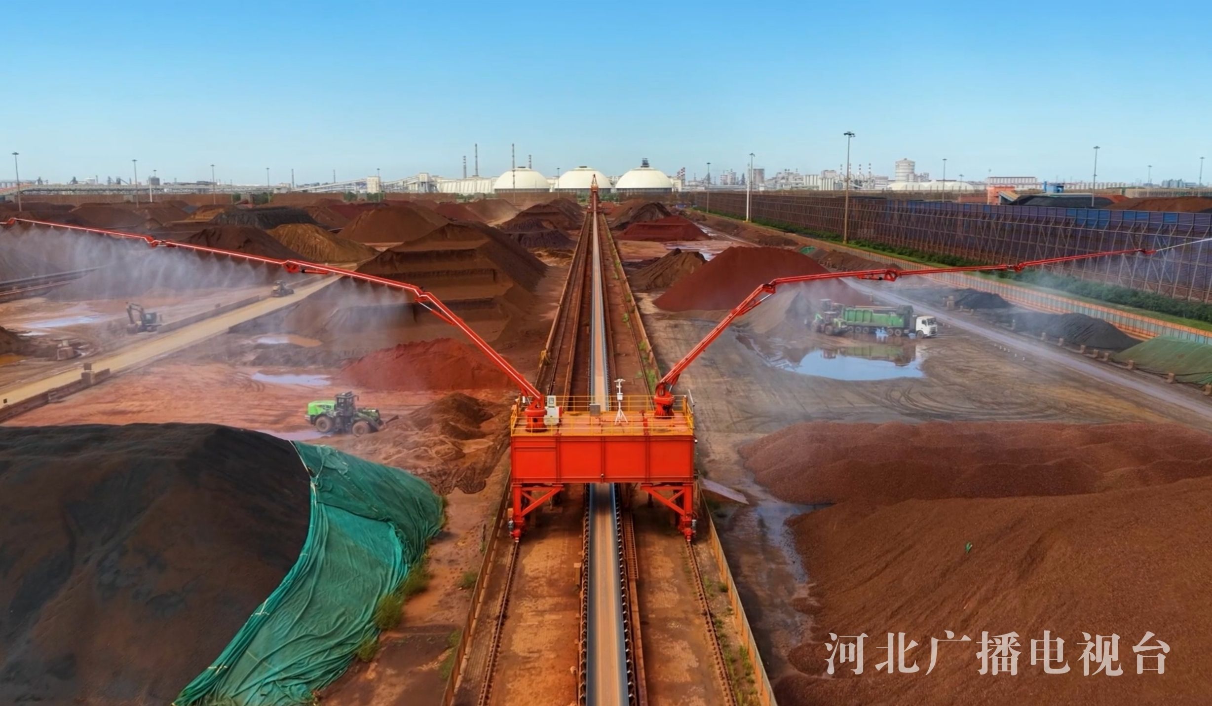 行走渤海湾 “机器人同事”组建超级战队 唐山港打造智能新枢纽(图2)