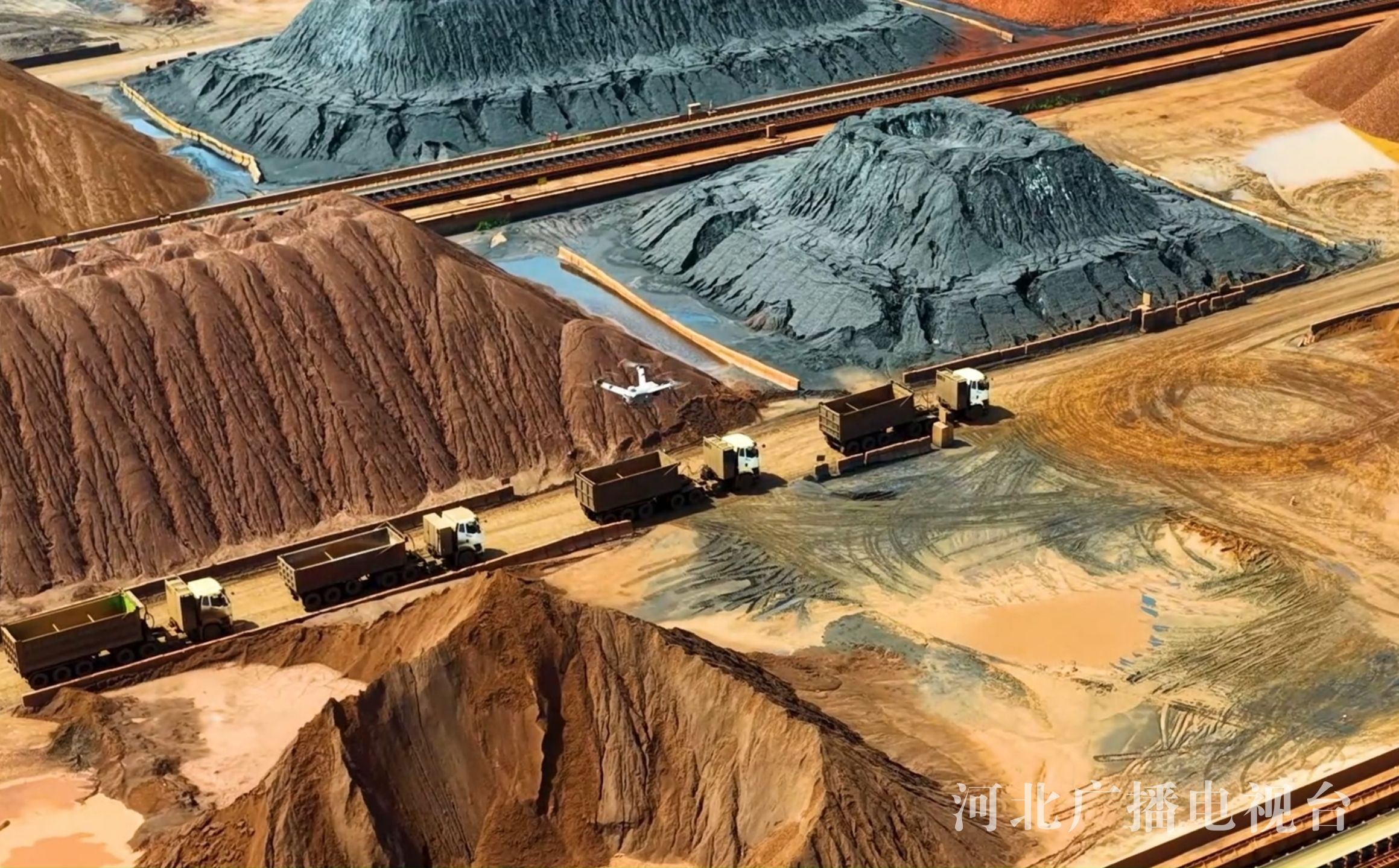 行走渤海湾 “机器人同事”组建超级战队 唐山港打造智能新枢纽(图3)