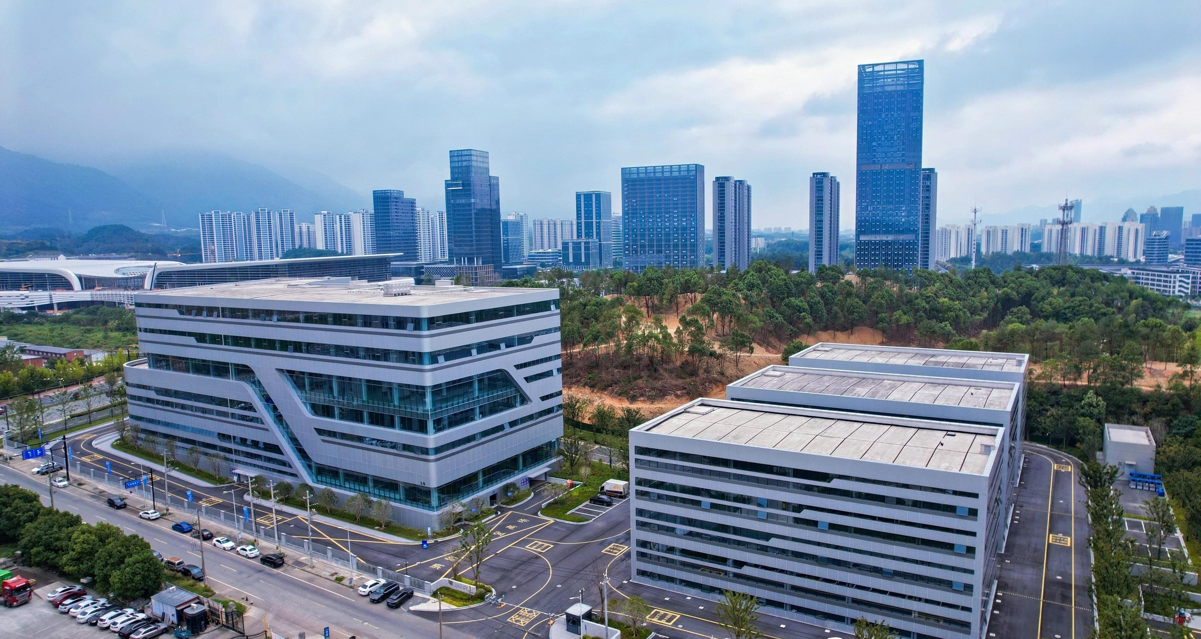 从“尝鲜”到“增购”：无人配送车迈向规模化应用(图1)