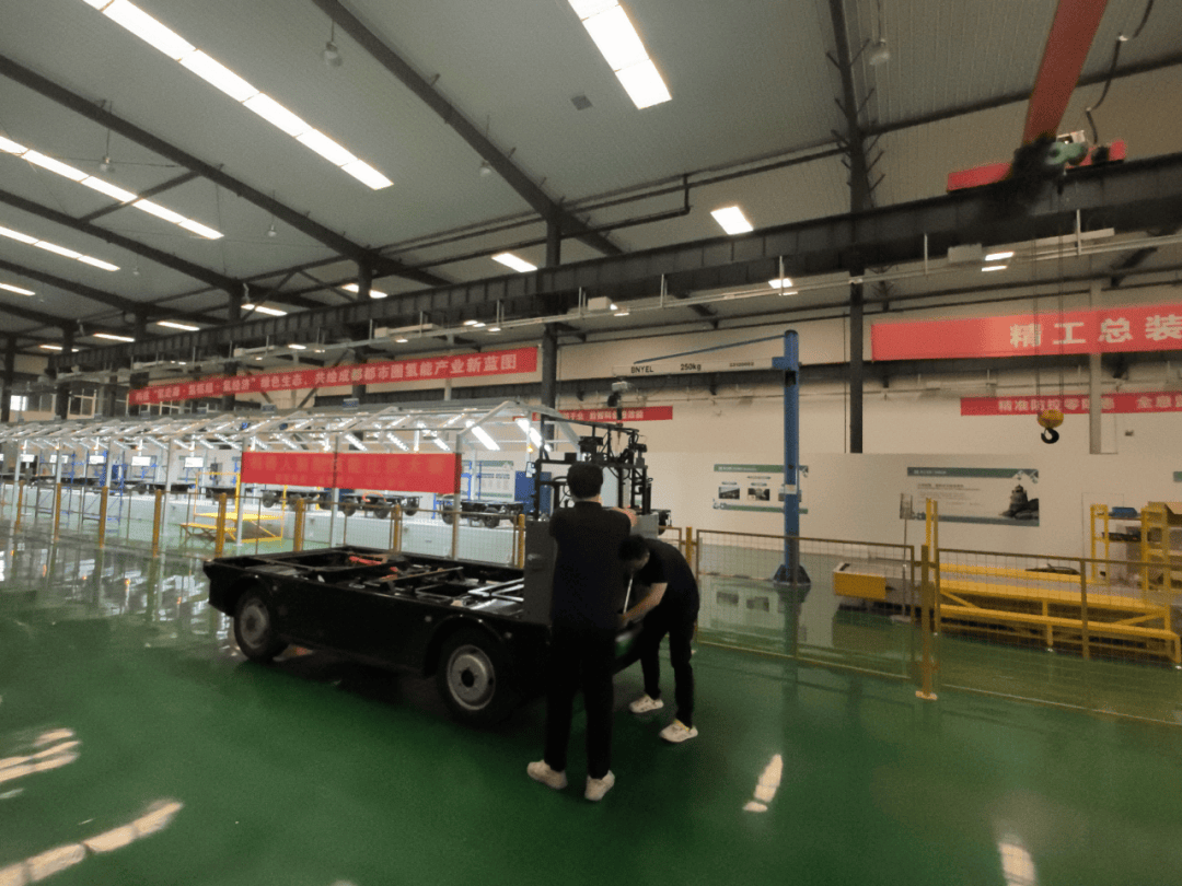 BWIN零碳物流新物种：电氢智运3T及10T级无人驾驶运载车进入首批交付倒计时(图1)