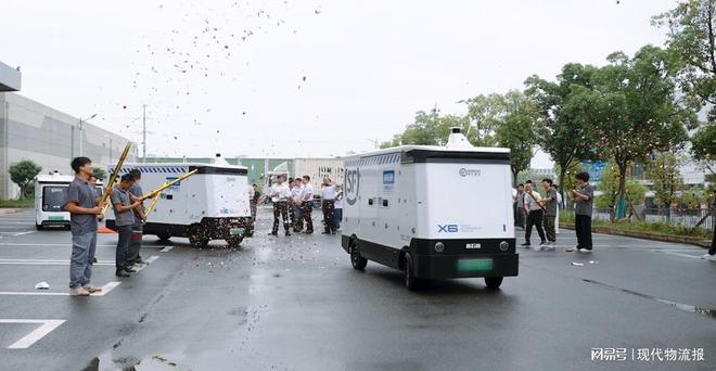 新石器与江铃改装车公司达成合作将推2000台专用型无人配送车(图3)