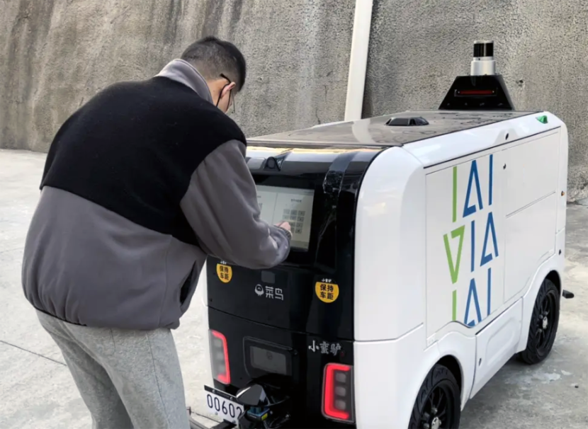 3年降价8成 中国功能型无人车破晓黎明(图1)