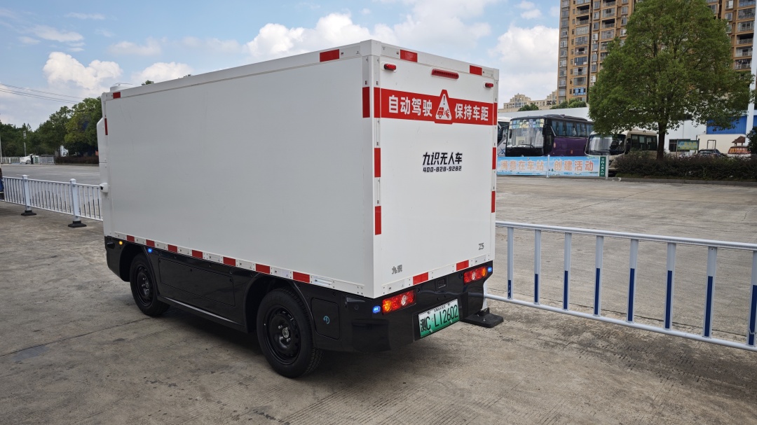 探路无人车众多现实问题亟待突破！无人驾驶前路灿灿亦漫漫(图1)