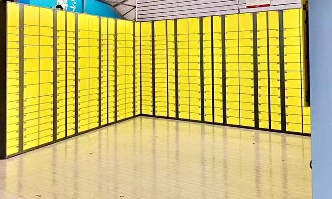 无人车+无人柜在湖南衡阳客户取件更方便了！(图2)