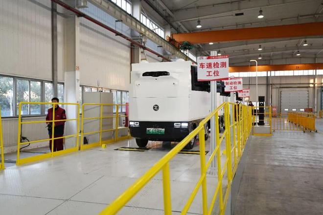 九识智能自动驾驶物流配送车阜阳生产基地正式投产(图2)