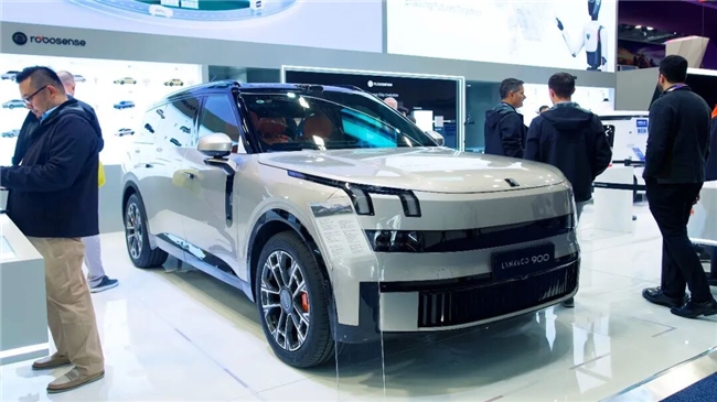 速腾聚创BWIN具身智能惊艳 CES全栈技术矩阵点亮机器人生态未来(图4)