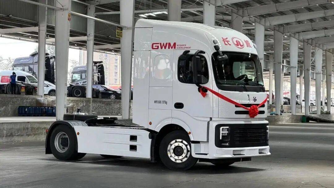 盘点 2025商车圈九大热议事件(图1)